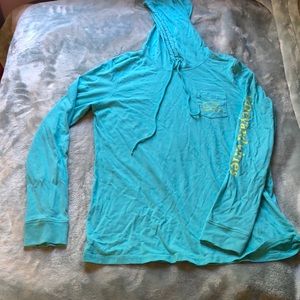 A vineyard vines long sleeve shirt